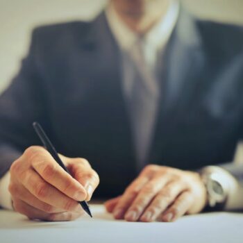 8 common mistakes in management and how to avoid them