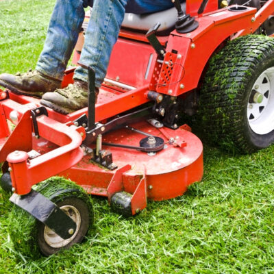 5 advantages of hiring landscape management services