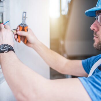 the different types of electricians explained