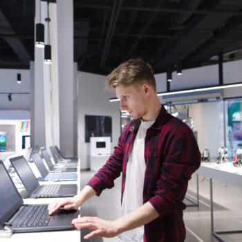 start the school year off right how to find the right laptop