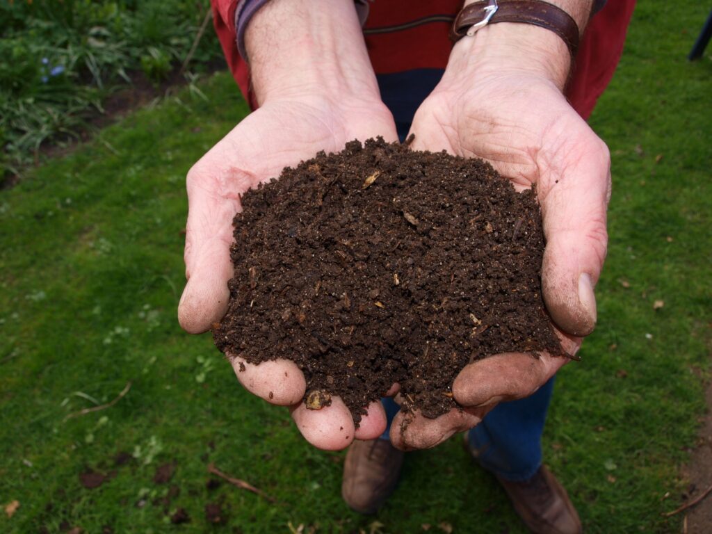 Load image 20 rock vs mulch landscaping what are the differences