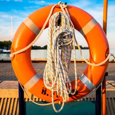 a beginners guide to boating safety