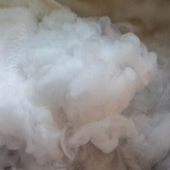 dry ice fun entertaining experiments for kids
