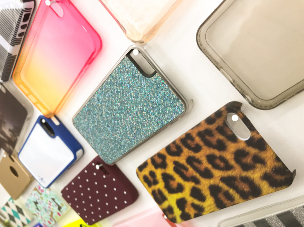 how to make a phone case