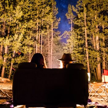 5 unique date ideas to fall into summer love