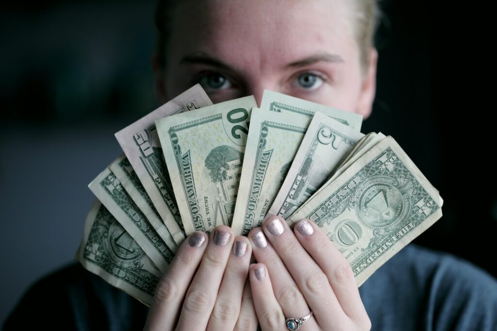 how to get a high paying job in the healthcare industry