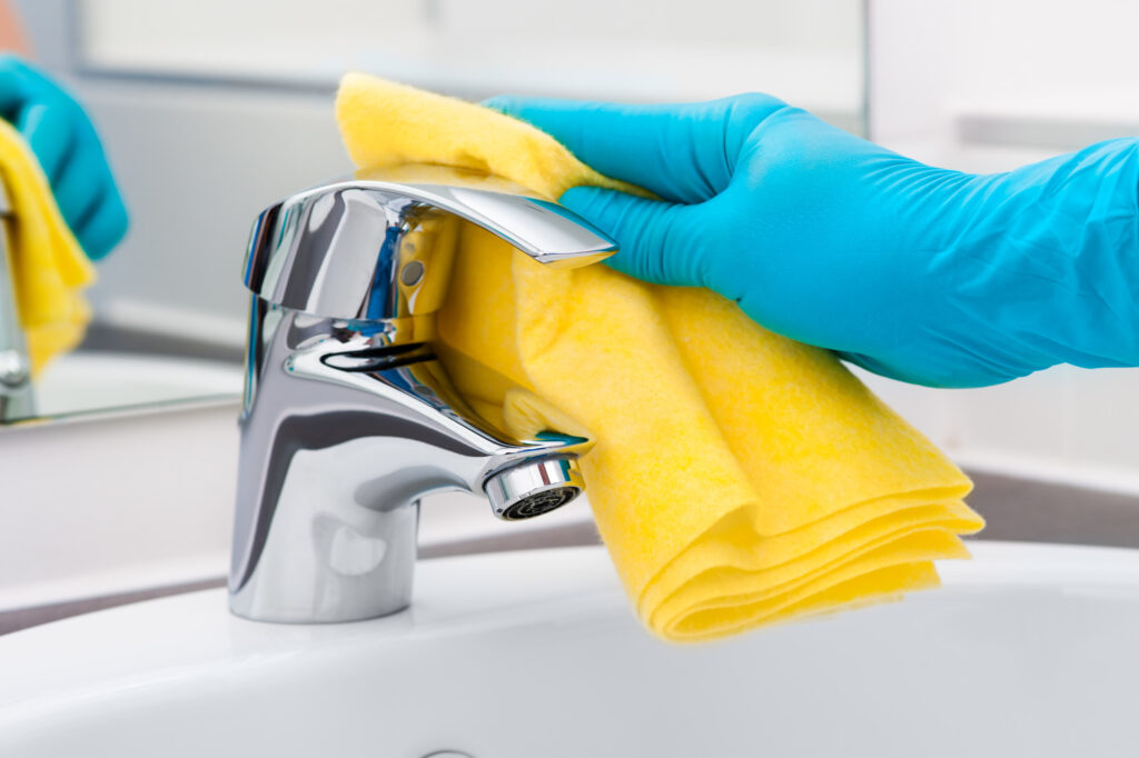 Cleaning Tap 8 little known tips for cleaning a bathroom efficiently