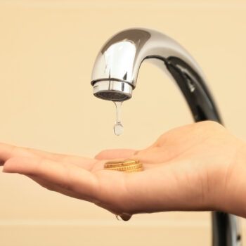 5 simple and easy ways to lower your monthly water bill