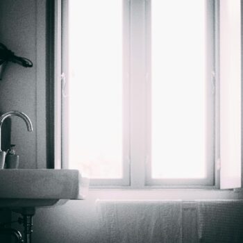 10 tips for a refreshing bathroom upgrade